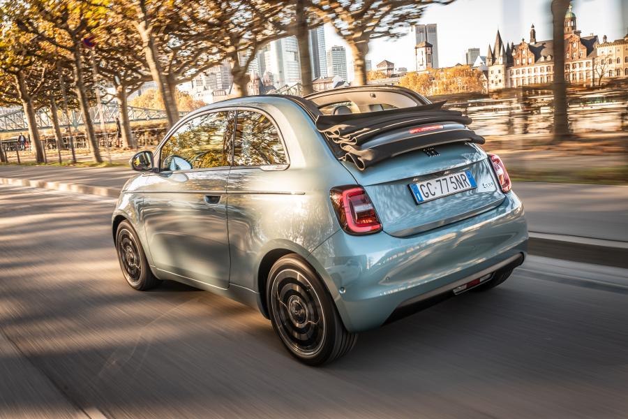  Fiat 500 Cabrio (332) 2020 года  (фото 13 из 25)